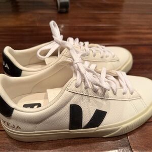 Veja Cream and Black Casual Sneakers